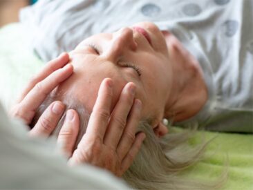 Situation einer Craniosacral Therapie Behandlung
